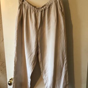 Vetta  tapered pants in tencel linen. XL